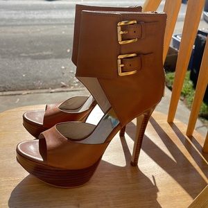 NEW! Michael Kors Sexy Platform Heels!